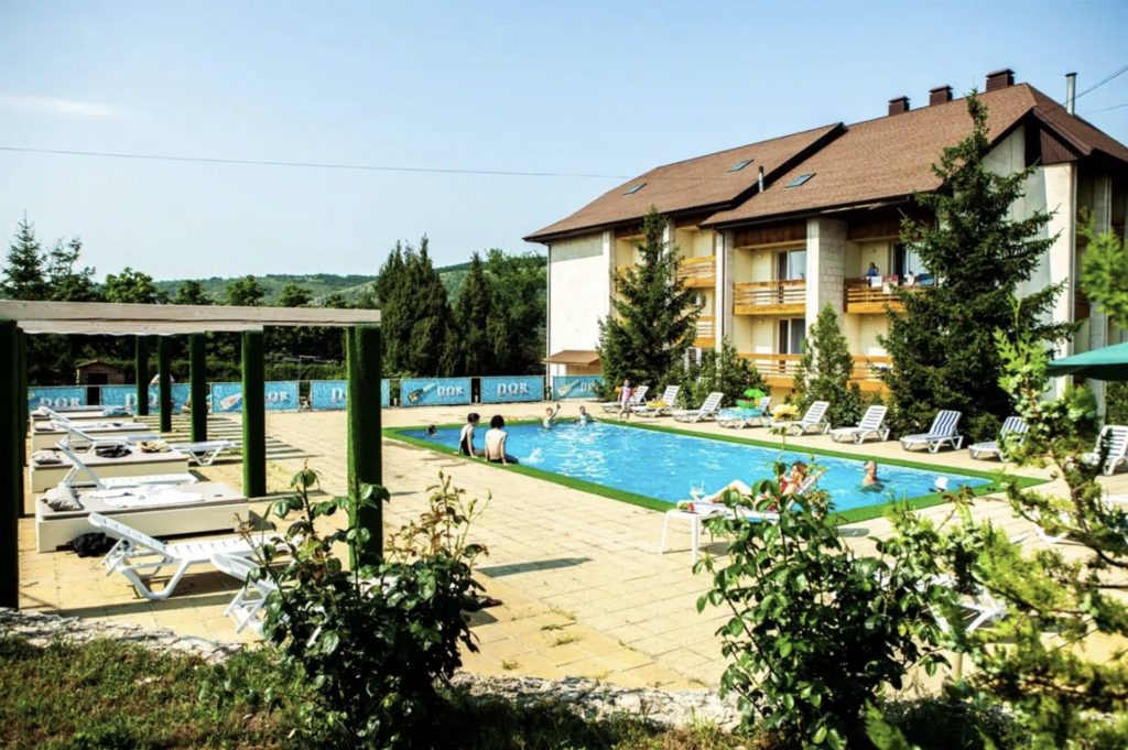 How to Plan the Perfect Vacation at Vila Dorului